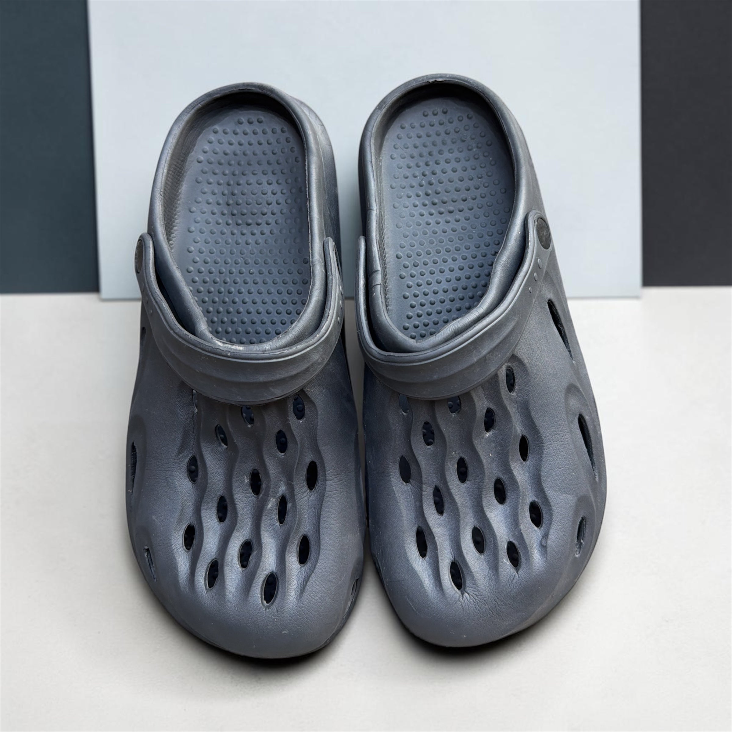 Charcoal Grey Molded Clogs | Sculpted Wave Vent Design | Comfortable Slip-On Foam Footwear