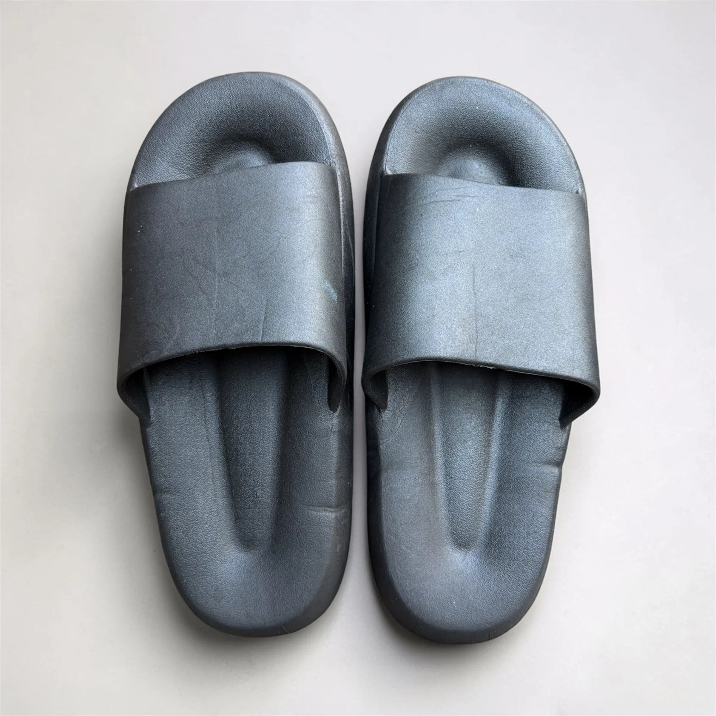 Plain Black Cloud Slides | Sculpted Toe Grip Foam Sliders | Minimalist Comfort Slippers