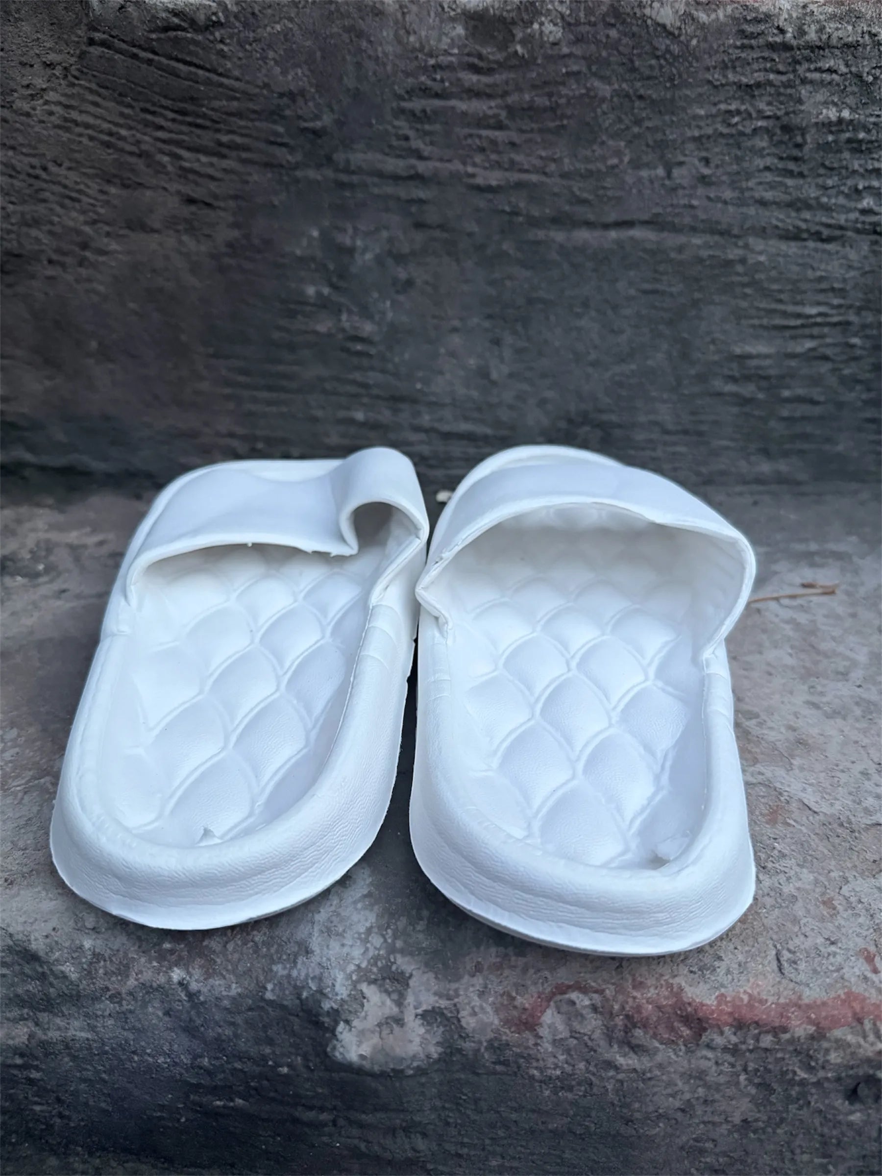 White Quilted Footbed Slides | Scalloped Pattern Foam Sliders | Comfortable Slip-On Slippers