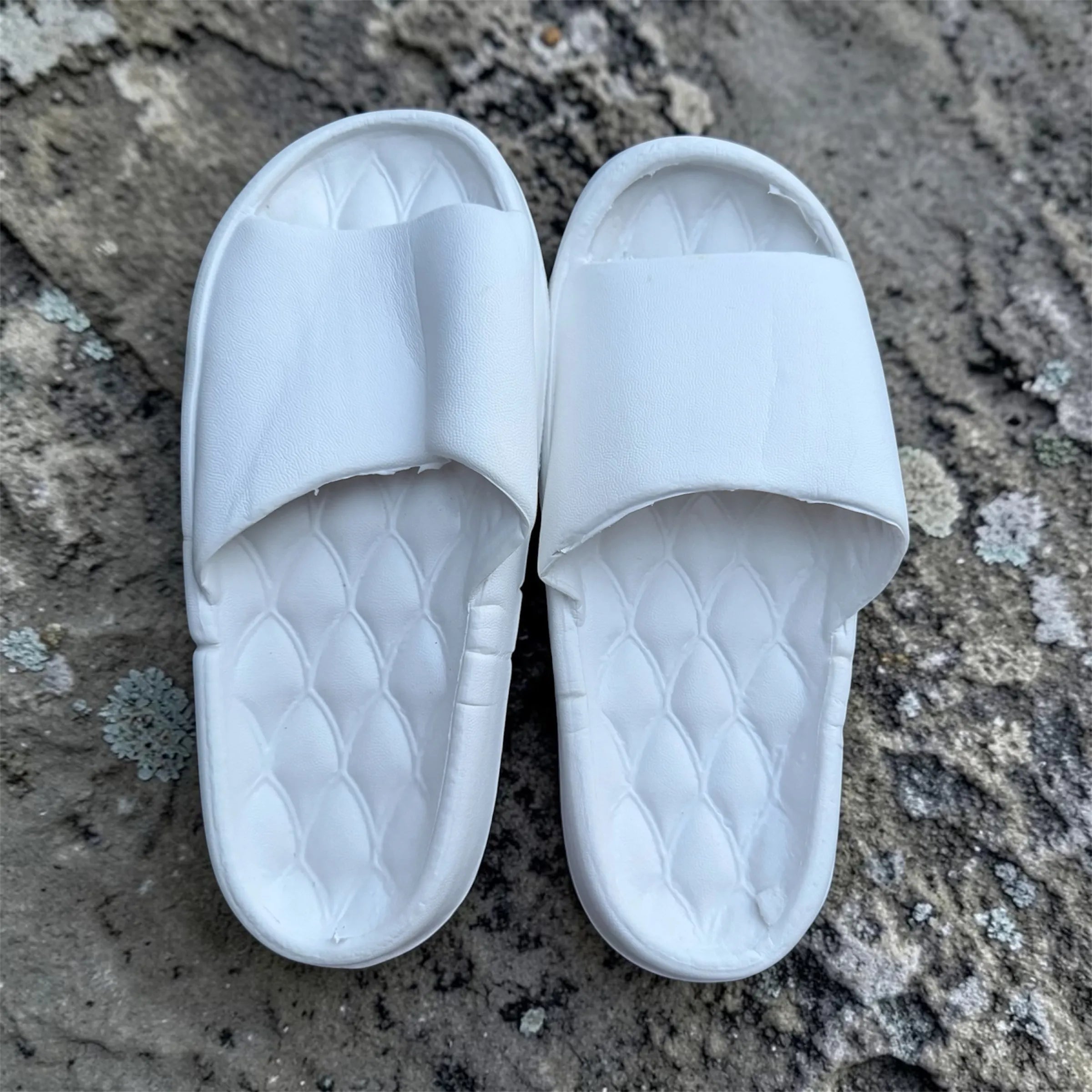 White Quilted Footbed Slides | Scalloped Pattern Foam Sliders | Comfortable Slip-On Slippers