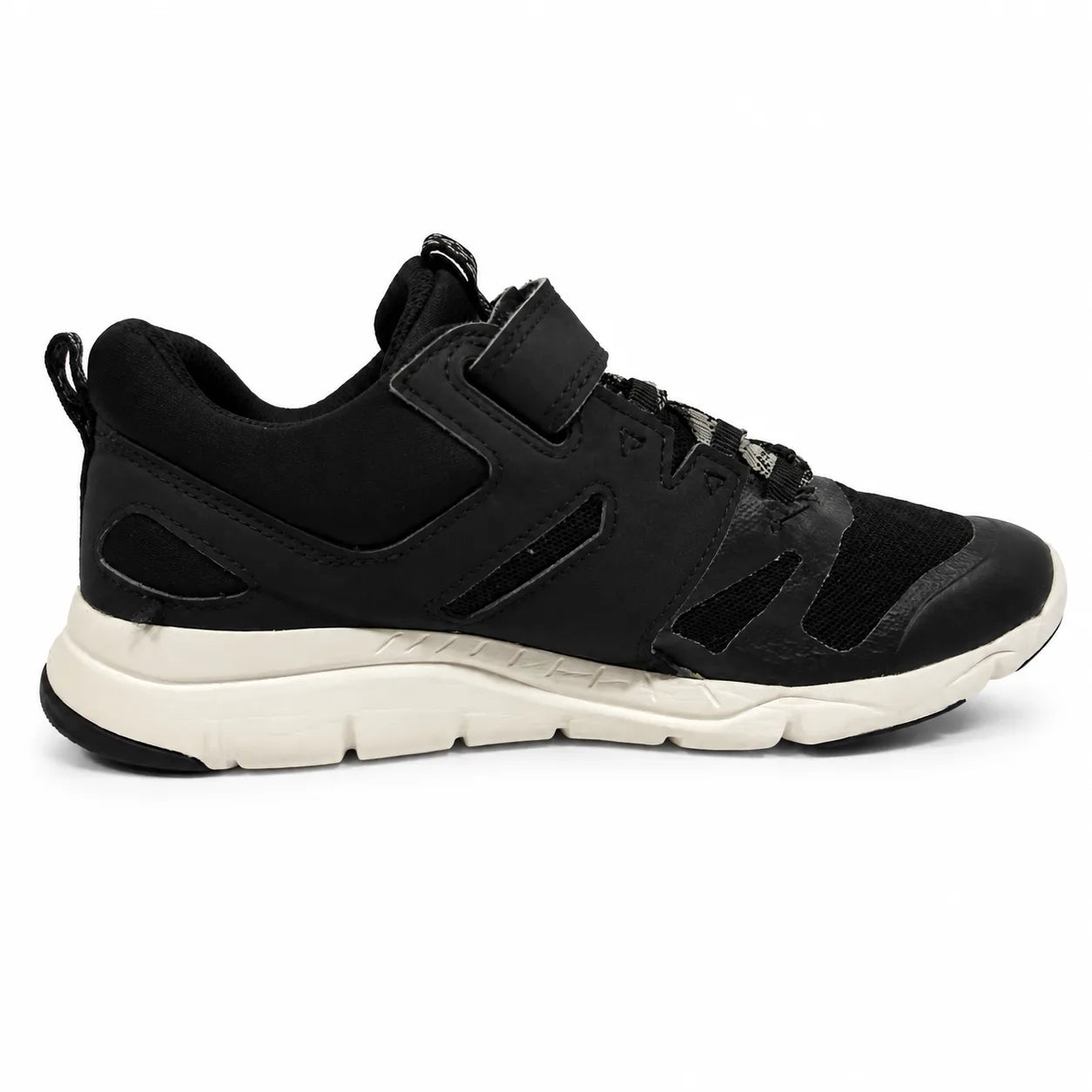 Newfeel Black Walking Sneakers – Decathlon Brand